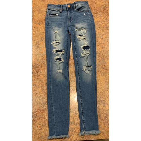 American Eagle Distressed  Jeans  Size 2R (W26\L28 - Picture 2 of 8